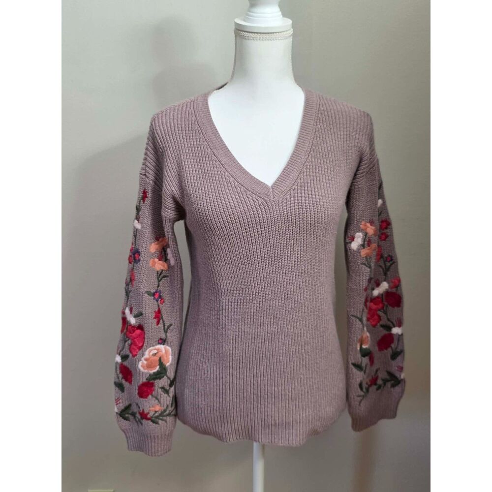 American Eagle - Dusty Mauve V-Neck Sweater Floral Embroidered Balloon Sleeves